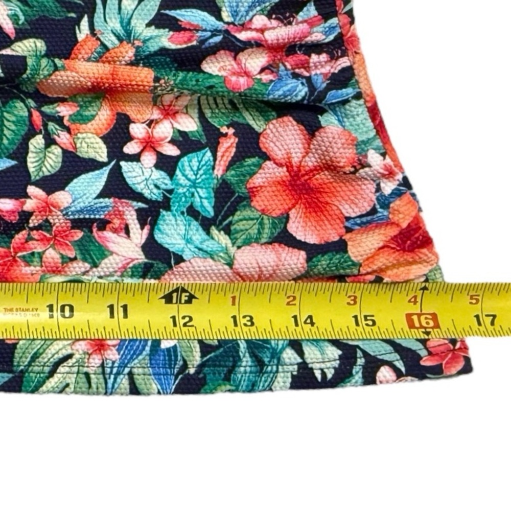 Tommy Bahama Island Cays Flora Underwire Front Twist Tankini Top - Picture 12 of 15